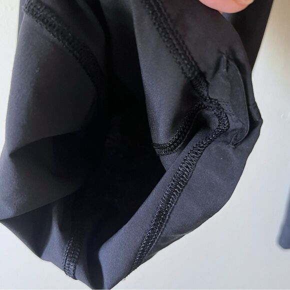 Lululemon Step Lively Crop Women's Black Midrise Lightweight Pants SZ 6 - Picture 9 of 10